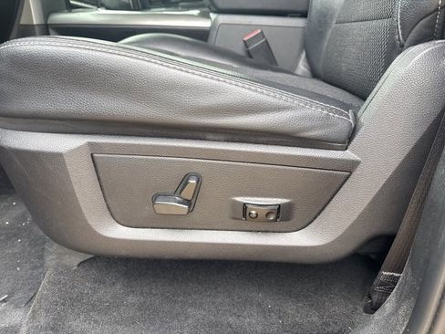 Used 2016 RAM 1500 Sport w/ Black Ram 1500 Sport Group image 19