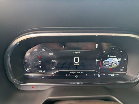 Certified 2024 GMC Yukon SLT w/ SLT Luxury Package image 7