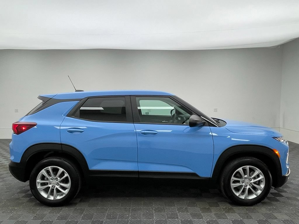 Used 2024 Chevrolet TrailBlazer LS w/ LS Convenience Package FWD image 5