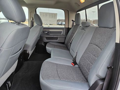 Used 2019 RAM 1500 Big Horn image 29