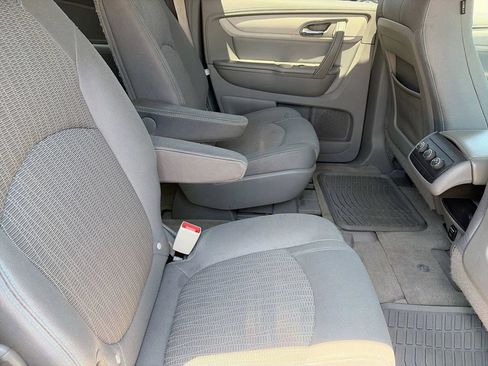 Used 2016 Chevrolet Traverse LT w/ Style and Technology Package AWD/4WD image 14