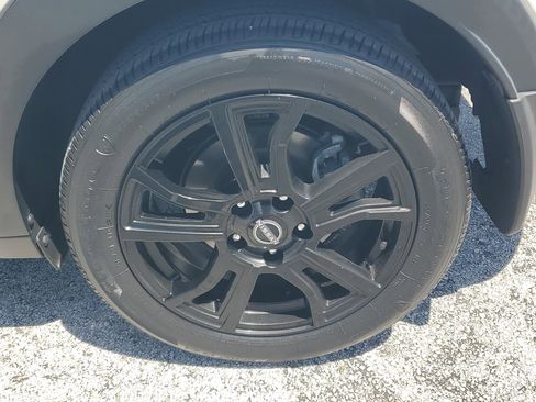 Certified 2024 Nissan Kicks SR w/ SR Premium Package image 8