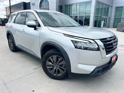 Used 2022 Nissan Pathfinder S