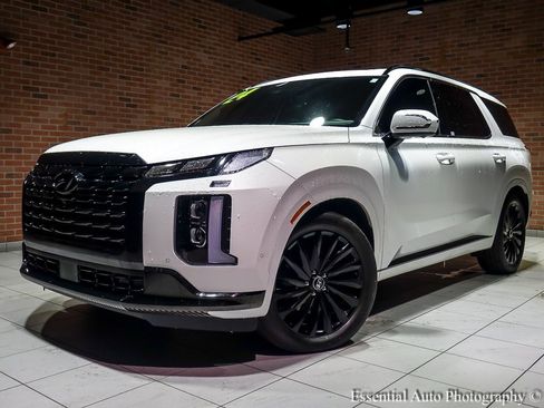 Used 2024 Hyundai Palisade Calligraphy image 2