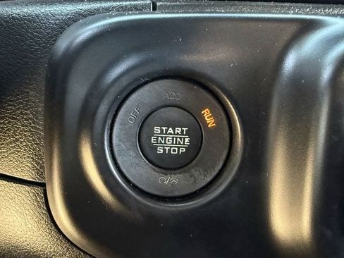 Used 2022 Jeep Wrangler Unlimited Sport w/ Sun And Sound Package AWD/4WD image 22