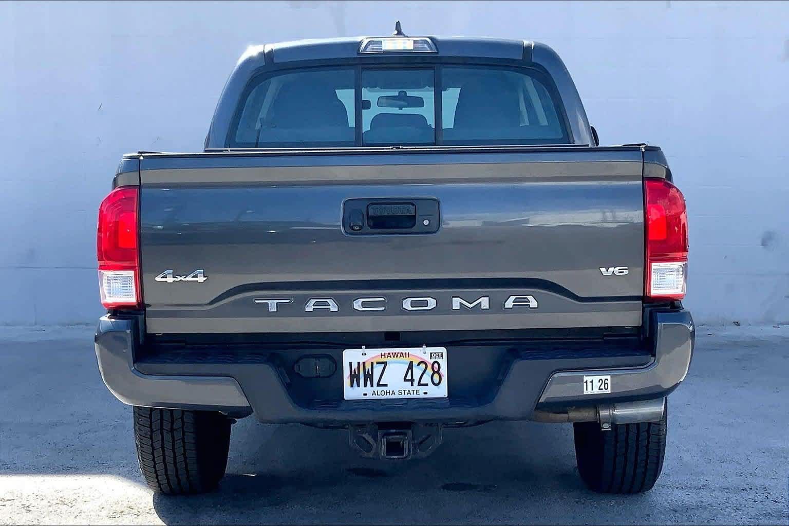 Used 2017 Toyota Tacoma SR w/ Tow Package AWD/4WD image 5