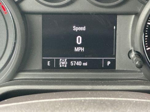 Certified 2024 Chevrolet Silverado 1500 Custom Trail Boss w/ Turbomax Blackout Package image 6