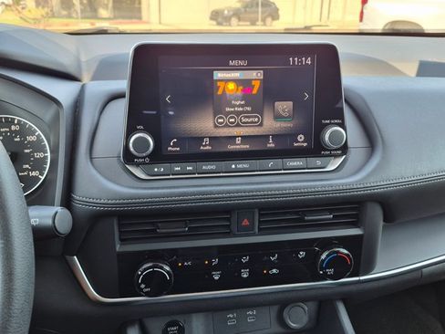 Used 2024 Nissan Rogue S AWD/4WD image 14
