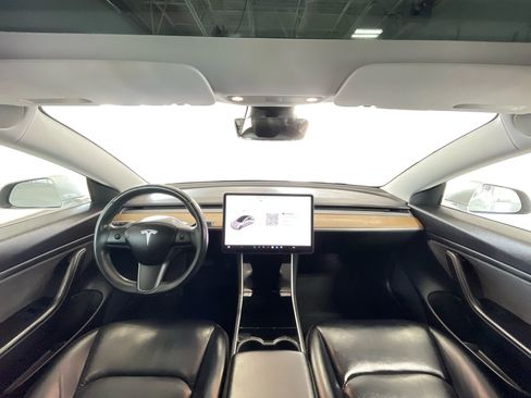 Used 2018 Tesla Model 3 Long Range image 16