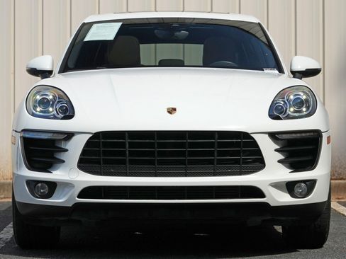 Used 2018 Porsche Macan AWD/4WD image 6