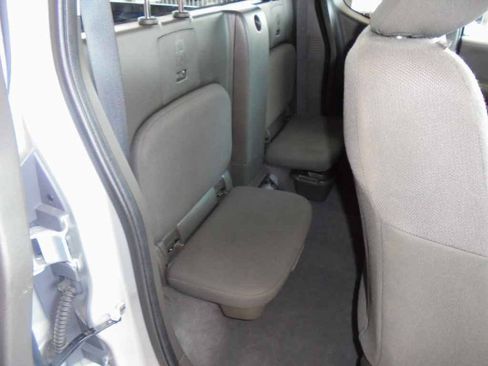 Used 2019 Nissan Frontier S w/ Work Truck Package RWD image 10