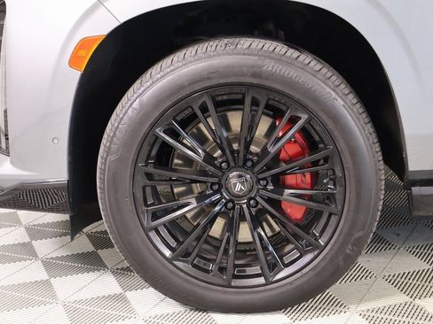 Used 2023 Cadillac Escalade V w/ LPO, Floor Liner Package image 21