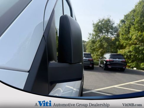 Used 2025 Mercedes-Benz Sprinter 2500 image 12