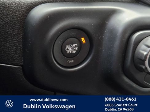 Used 2023 Jeep Wrangler Unlimited Rubicon 4xe w/ Cold Weather Group AWD/4WD image 25