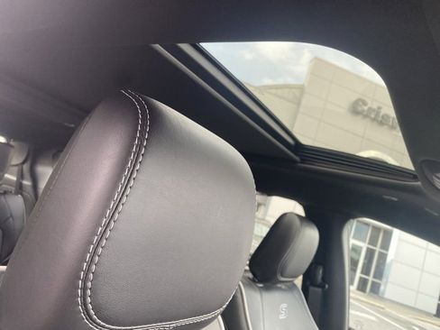 New 2026 Chrysler Pacifica Limited w/ S Appearance Package image 32