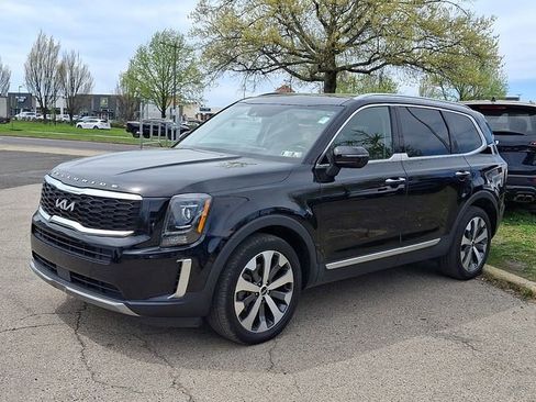 Certified 2022 Kia Telluride S FWD image 3