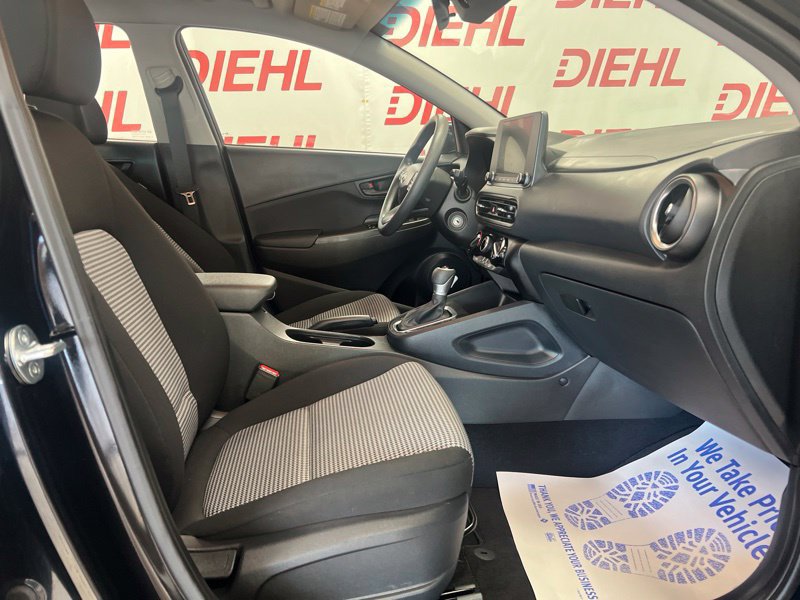 Used 2023 Hyundai Kona SE AWD/4WD image 12