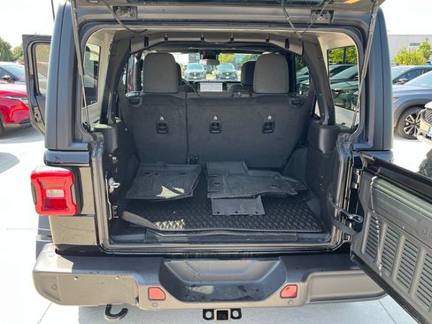 Used 2024 Jeep Wrangler Unlimited Sport AWD/4WD image 14