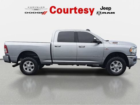 Used 2022 RAM 2500 Big Horn w/ Safety Group B AWD/4WD image 2