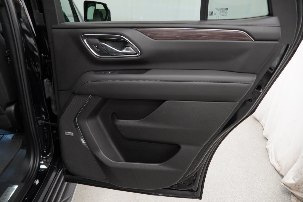 Used 2024 Chevrolet Tahoe LT w/ LT Signature Plus Package AWD/4WD image 38