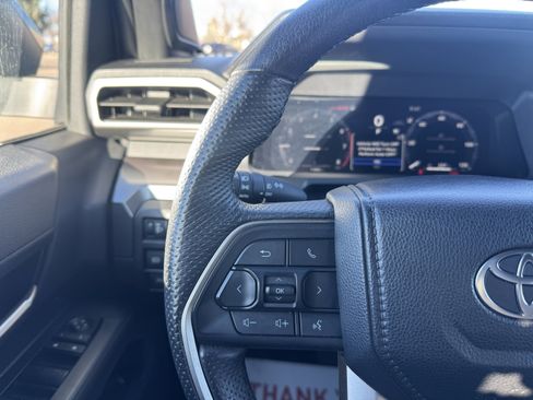 Used 2025 Toyota Tacoma TRD Off-Road image 22