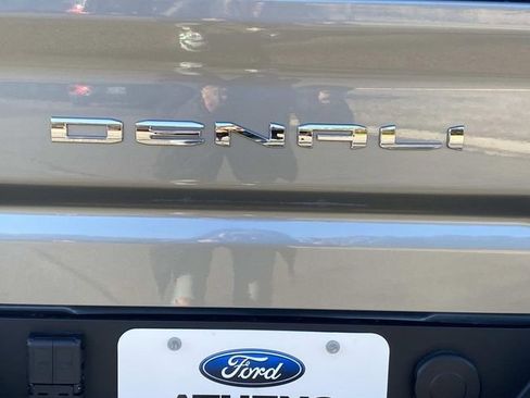 Used 2026 GMC Sierra 2500 Denali Ultimate w/ Max Trailering Package image 6