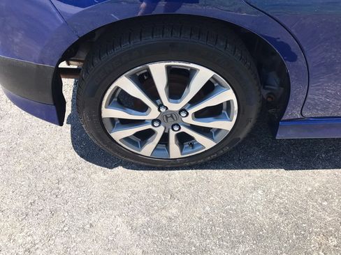 Used 2013 Honda Fit Sport image 32