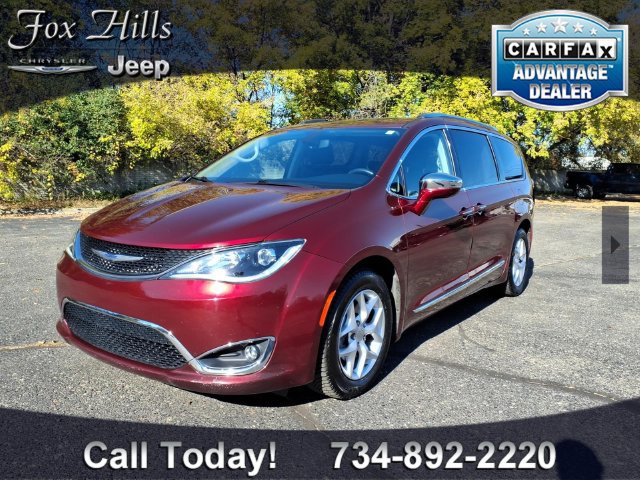 Used 2020 Chrysler Pacifica Limited w/ 8-pass Seating Package FWD image 3