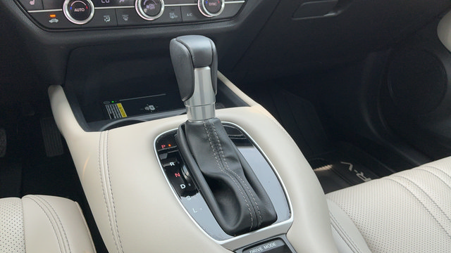 Used 2025 Honda HR-V EX-L image 17