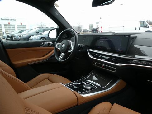 Used 2026 BMW X5 M60i image 55