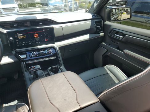 Used 2024 GMC Sierra 1500 AT4X w/ AT4X AEV Edition AWD/4WD image 17