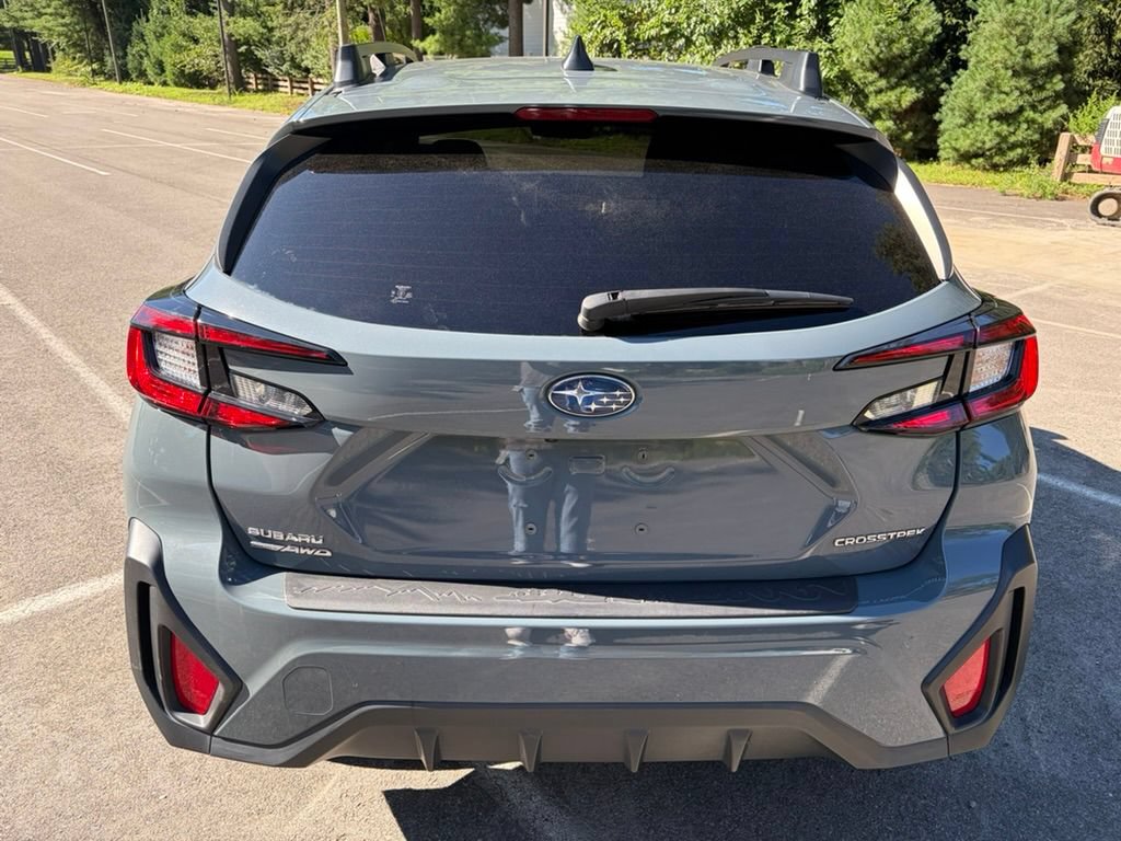 Used 2024 Subaru Crosstrek 2.0i Premium w/ Popular Package #3 AWD/4WD image 5