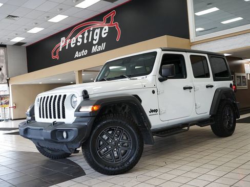 Used 2024 Jeep Wrangler Unlimited Sport AWD/4WD image 21