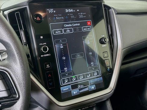 Used 2024 Subaru Crosstrek 2.0i Premium image 14