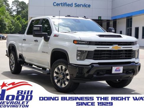 Used 2024 Chevrolet Silverado 2500 Custom w/ Custom Value Package AWD/4WD image 1