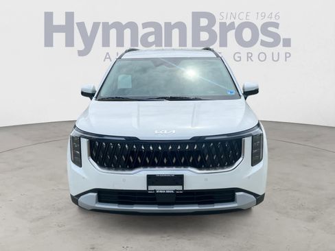New 2026 Kia Carnival EX FWD image 9