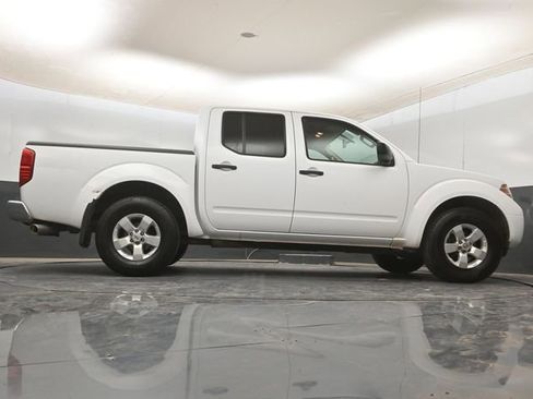 Used 2012 Nissan Frontier SV w/ SV Premium Utility Pkg RWD image 16