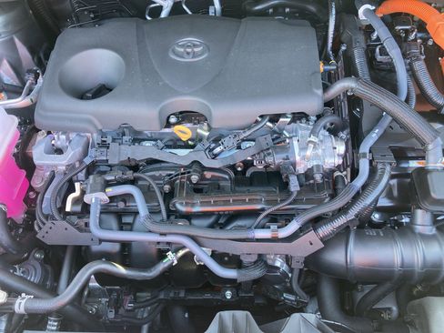 Certified 2026 Toyota Sienna XLE image 18