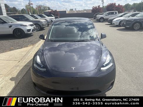 Used 2023 Tesla Model Y Long Range AWD/4WD image 27