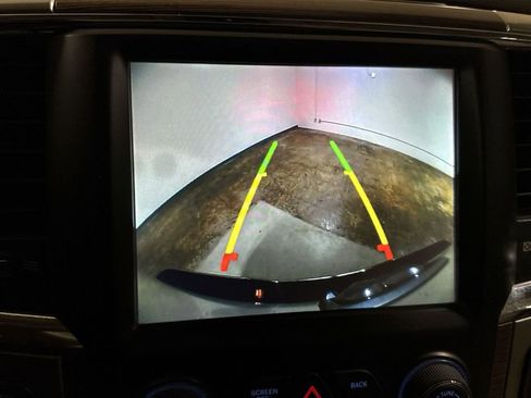 Used 2018 RAM 1500 Laramie w/ Convenience Group image 15