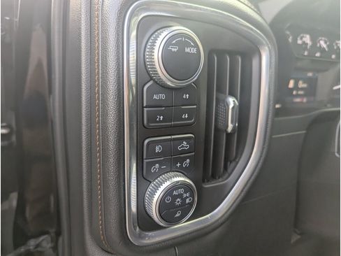 Used 2020 GMC Sierra 1500 AT4 w/ AT4 Premium Package AWD/4WD image 11