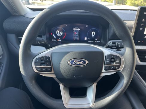 Used 2026 Ford Explorer Active RWD image 15