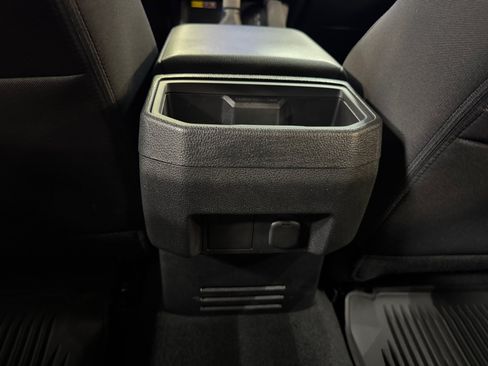 Certified 2026 Toyota Tacoma SR5 AWD/4WD image 33