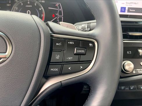 Used 2025 Lexus ES 350 w/ Premium Package FWD image 25
