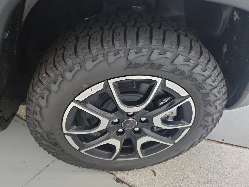 New 2026 Jeep Compass Trailhawk AWD/4WD image 33