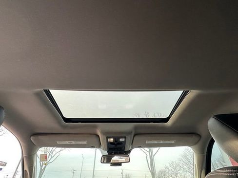 Used 2014 RAM 1500 Laramie w/ Convenience Group image 29