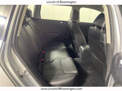 Used 2007 Volkswagen Passat 2.0T image 15