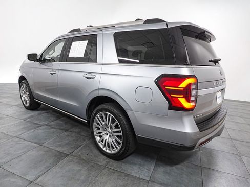 Used 2024 Ford Expedition Limited image 4