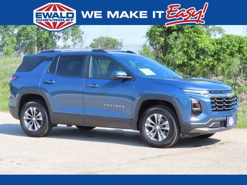 Certified 2025 Chevrolet Equinox LT w/ Convenience Package II AWD/4WD image 1