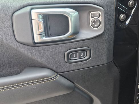 New 2026 Jeep Gladiator Sport image 17